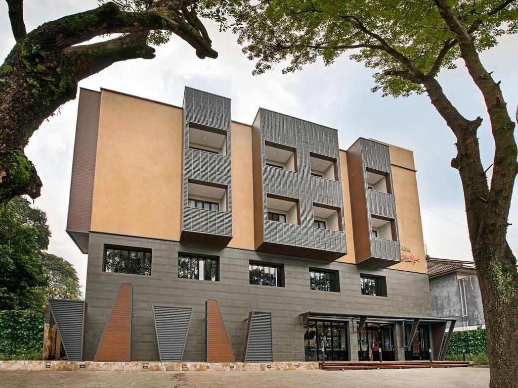 Tama Boutique Hotel Bandung Esterno foto